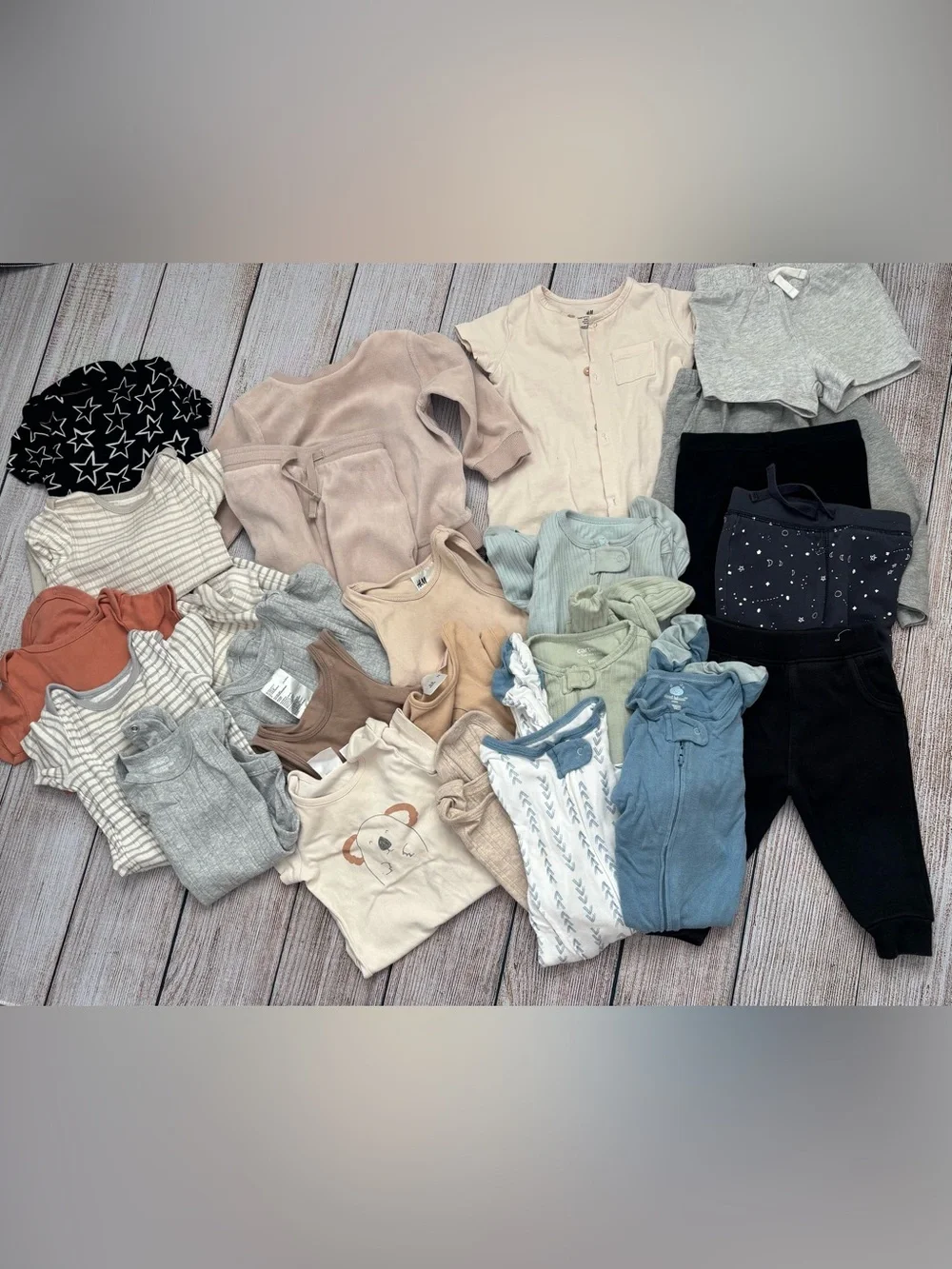 Baby boy clothes bundle 6-9m Zara H&M Carters Cloud Island